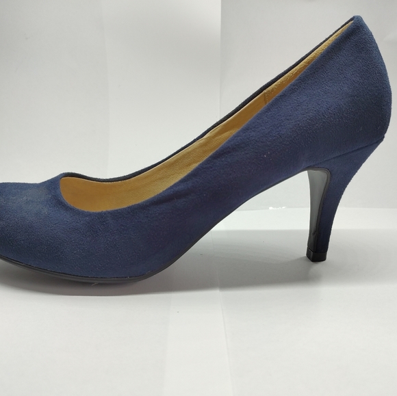 CL By Laundry Blue Heels New - Picture 2 of 6